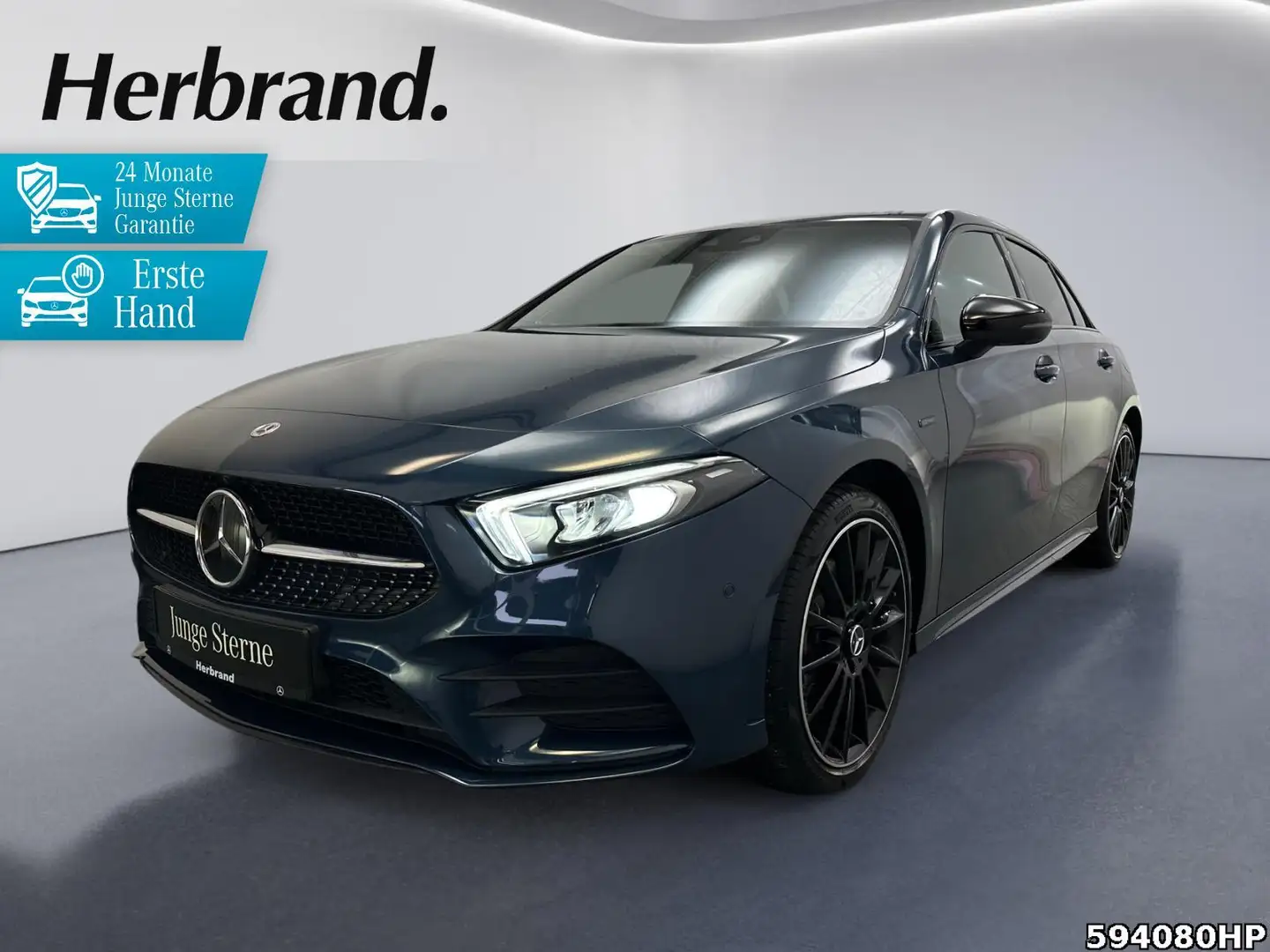 Mercedes-Benz A 250 AMG EDITION 2020  Night DISTRONIC 360° Blau - 1