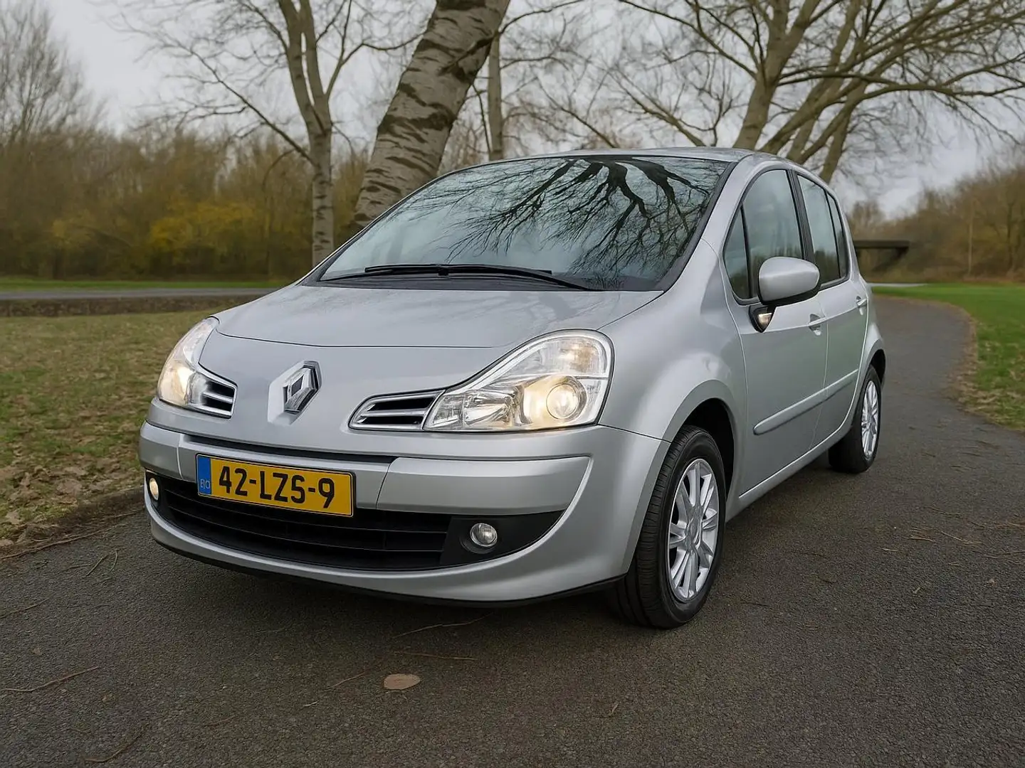 Renault Modus Modus 1.6-16V Dynamique Grijs - 1