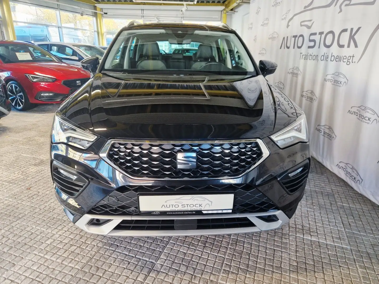 SEAT Ateca 2.0 TDI DSG Xperience LED Navi ACC PDC AHK Schwarz - 2