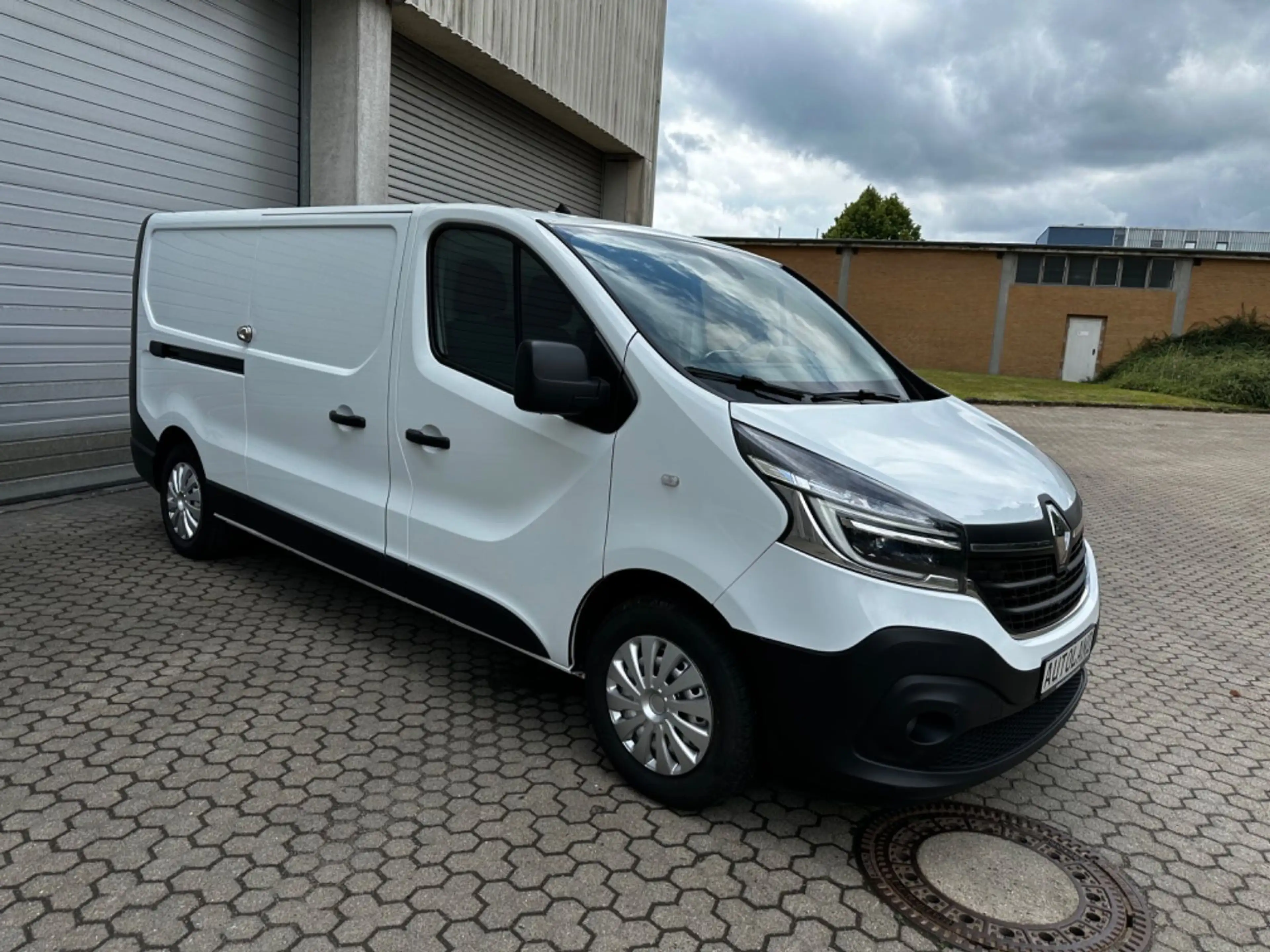 Renault Trafic 2.0DCi Kasten L2H1 3,0t*Navi*Klima*LED — photo 4