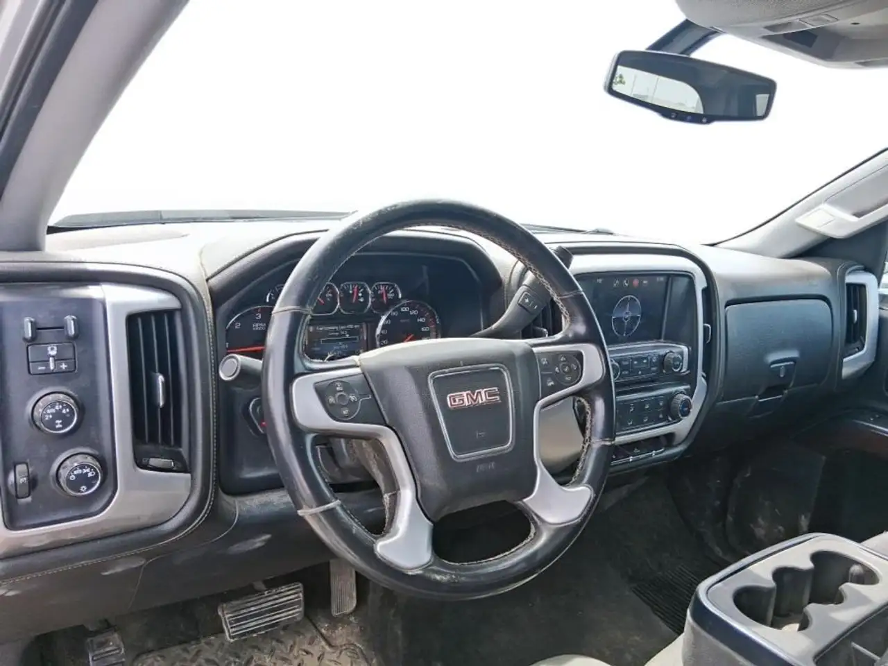 GMC Sierra 1500 снимка GMC Sierra 1500