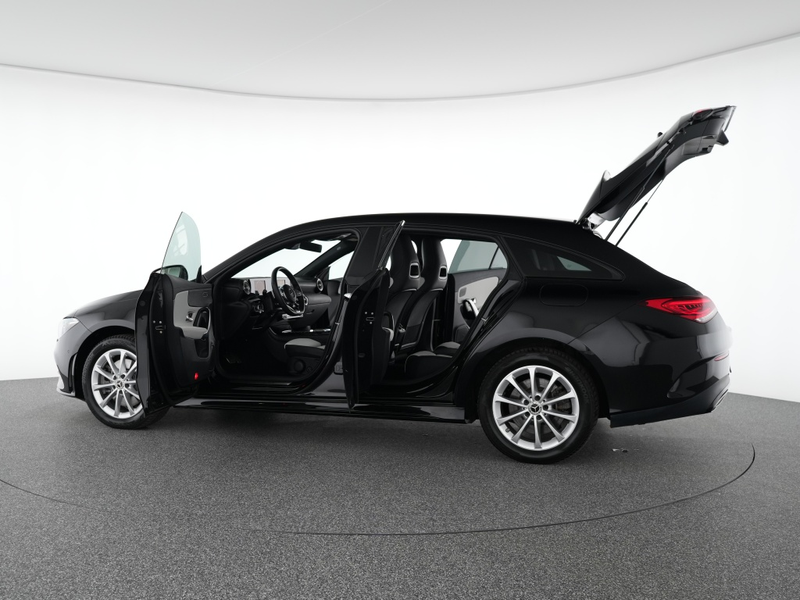 Mercedes-Benz CLA 250 e SB AMG Night 360° HUD Distronic Keyless — photo 14