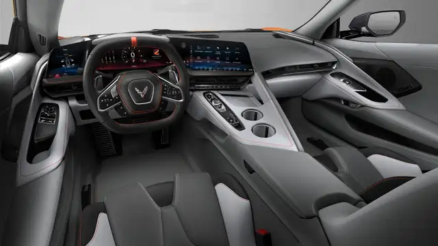 Chevrolet Corvette view 5