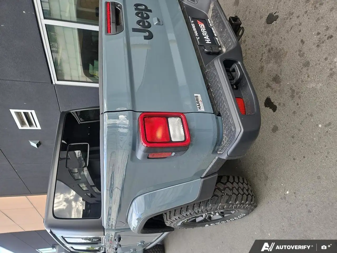 Jeep Gladiator photo Jeep Gladiator