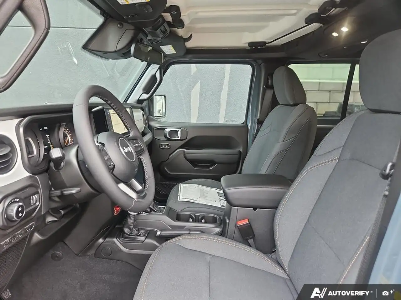 Jeep Gladiator photo Jeep Gladiator