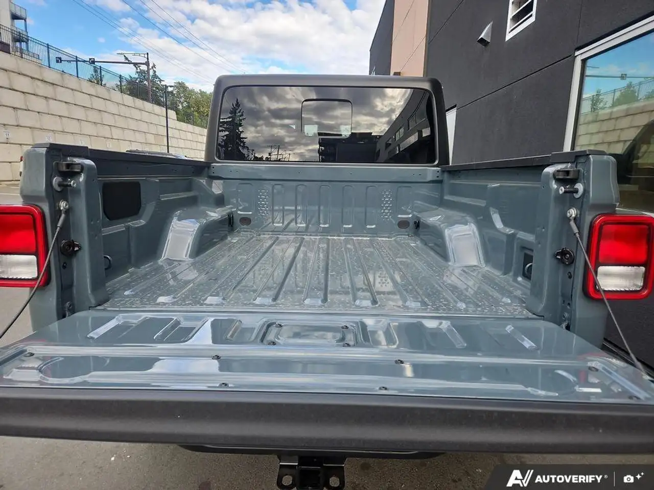 Jeep Gladiator photo Jeep Gladiator