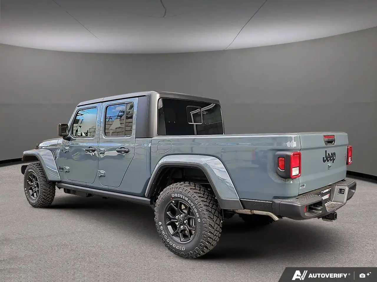 Jeep Gladiator photo Jeep Gladiator