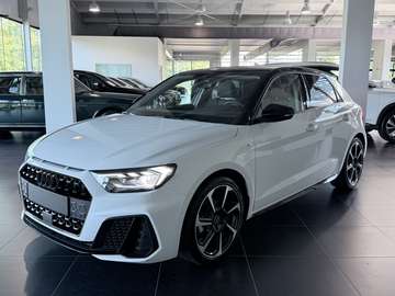 30TFSI Black Edition 2x S-Line ACC, APP Connect,