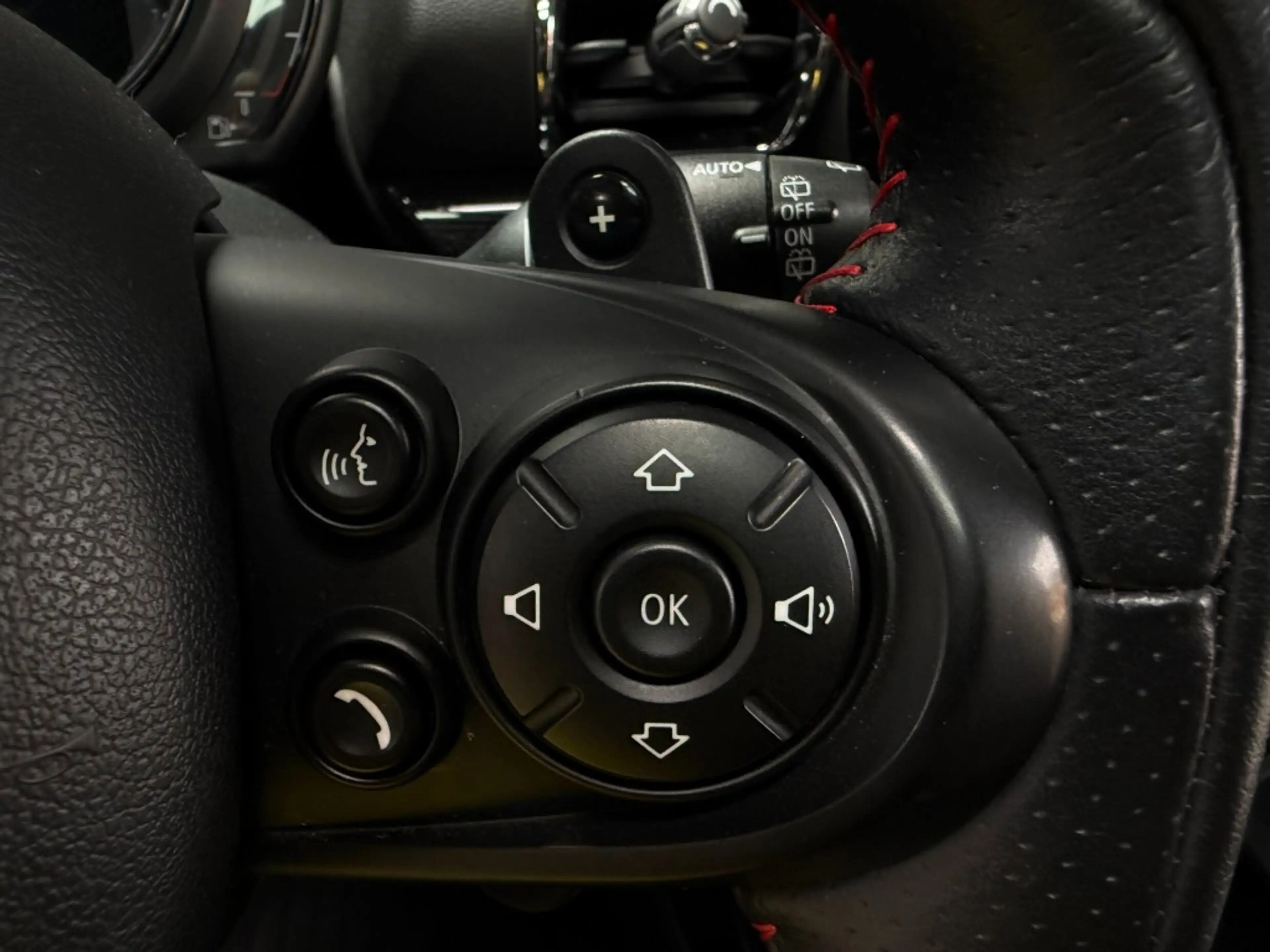 MINI John Cooper Works Clubman Clubman Jhon cooper works All4 Acc 231pk pano head — photo 11