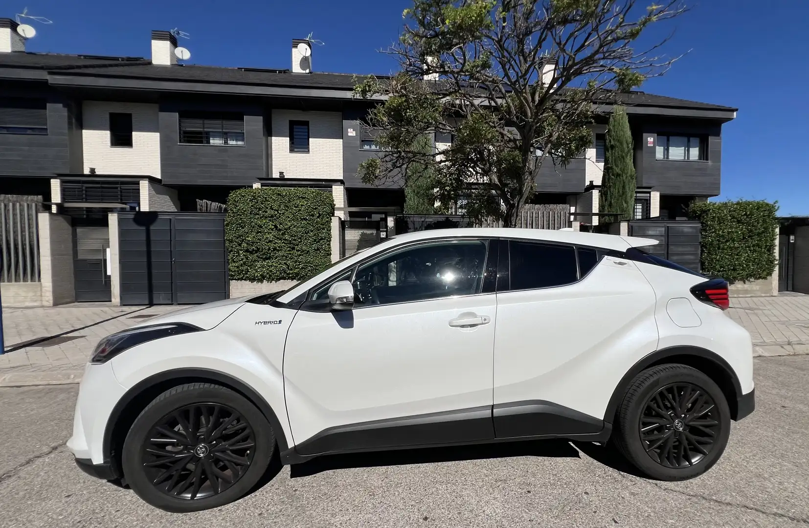 Toyota C-HR 125H Advance - 2