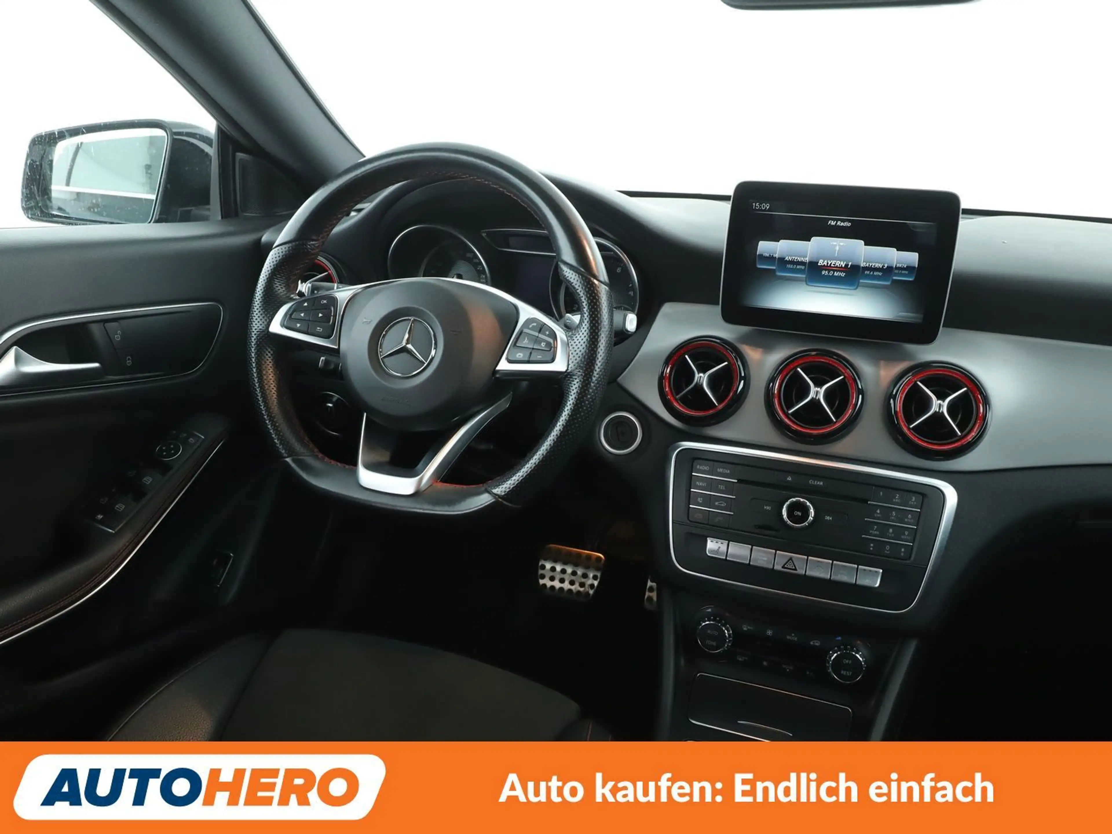 Mercedes-Benz CLA 250 CLA 250 Shooting Brake 4Matic Sport AMG Line — photo 13