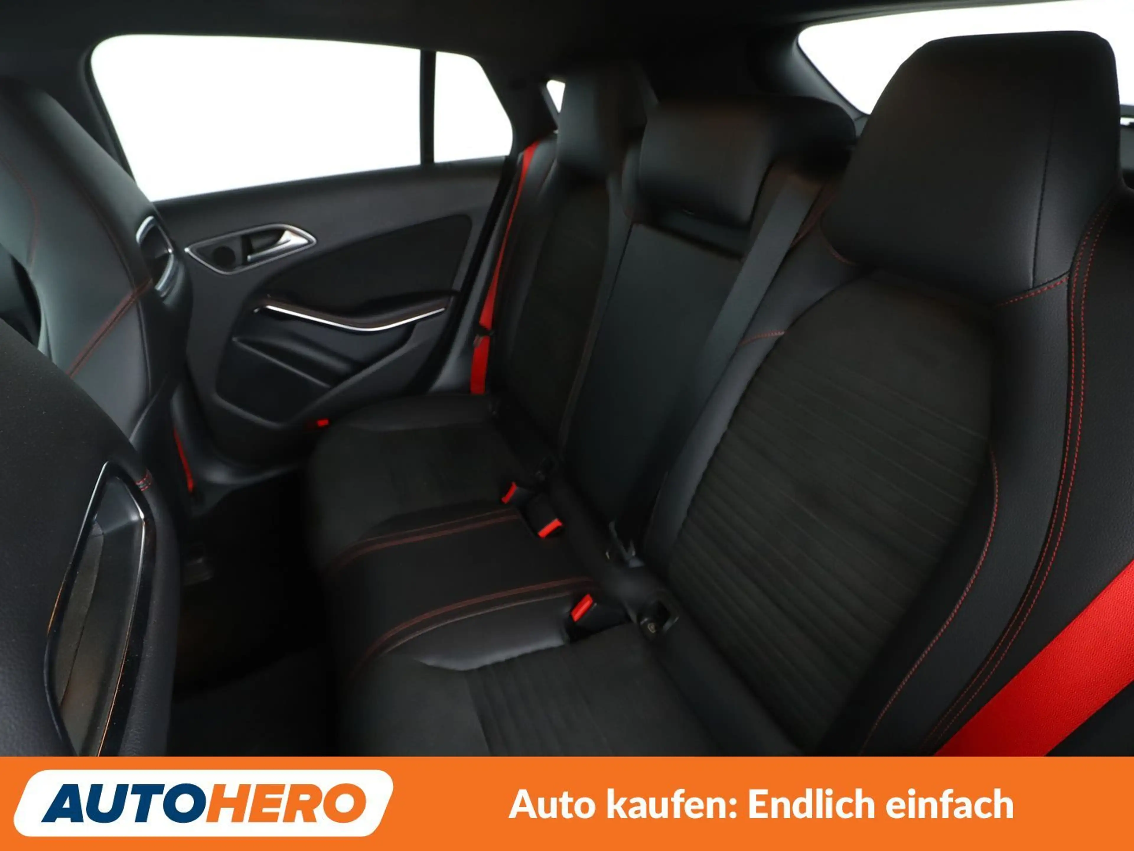 Mercedes-Benz CLA 250 CLA 250 Shooting Brake 4Matic Sport AMG Line — photo 14