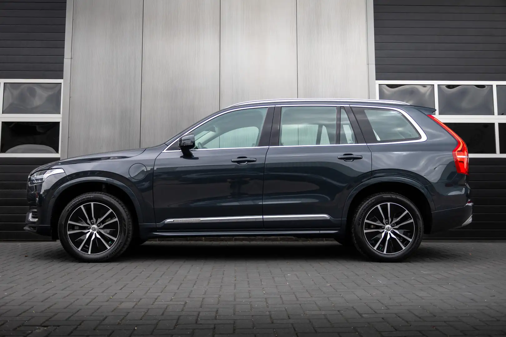 Volvo XC90 2.0 T8 391 pk Recharge AWD Inscription Expression Grijs - 2