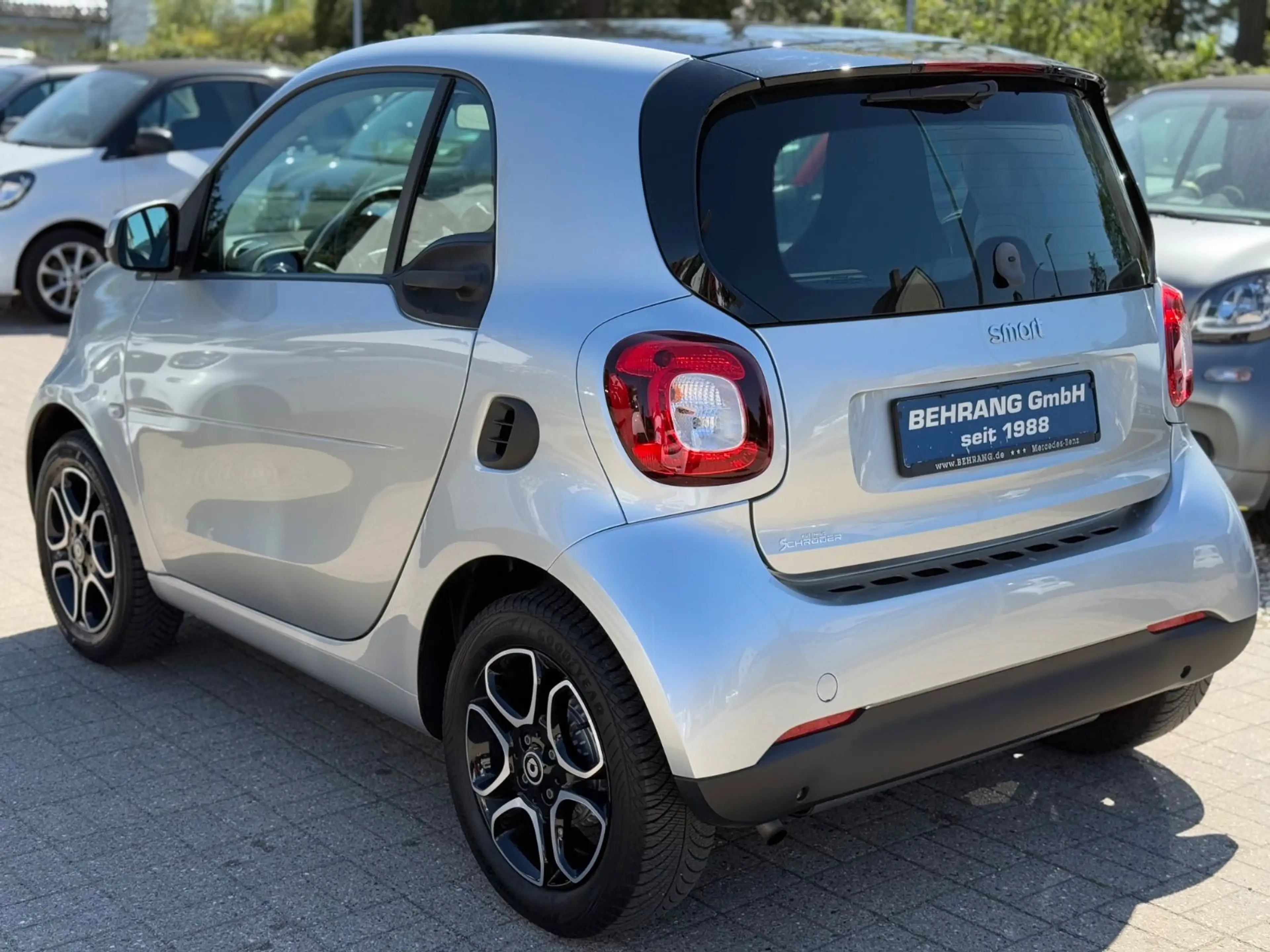 smart forTwo *PRIME*SITZHEIZUNG*LEDER*PANORAMA*1.HAND* — photo 10