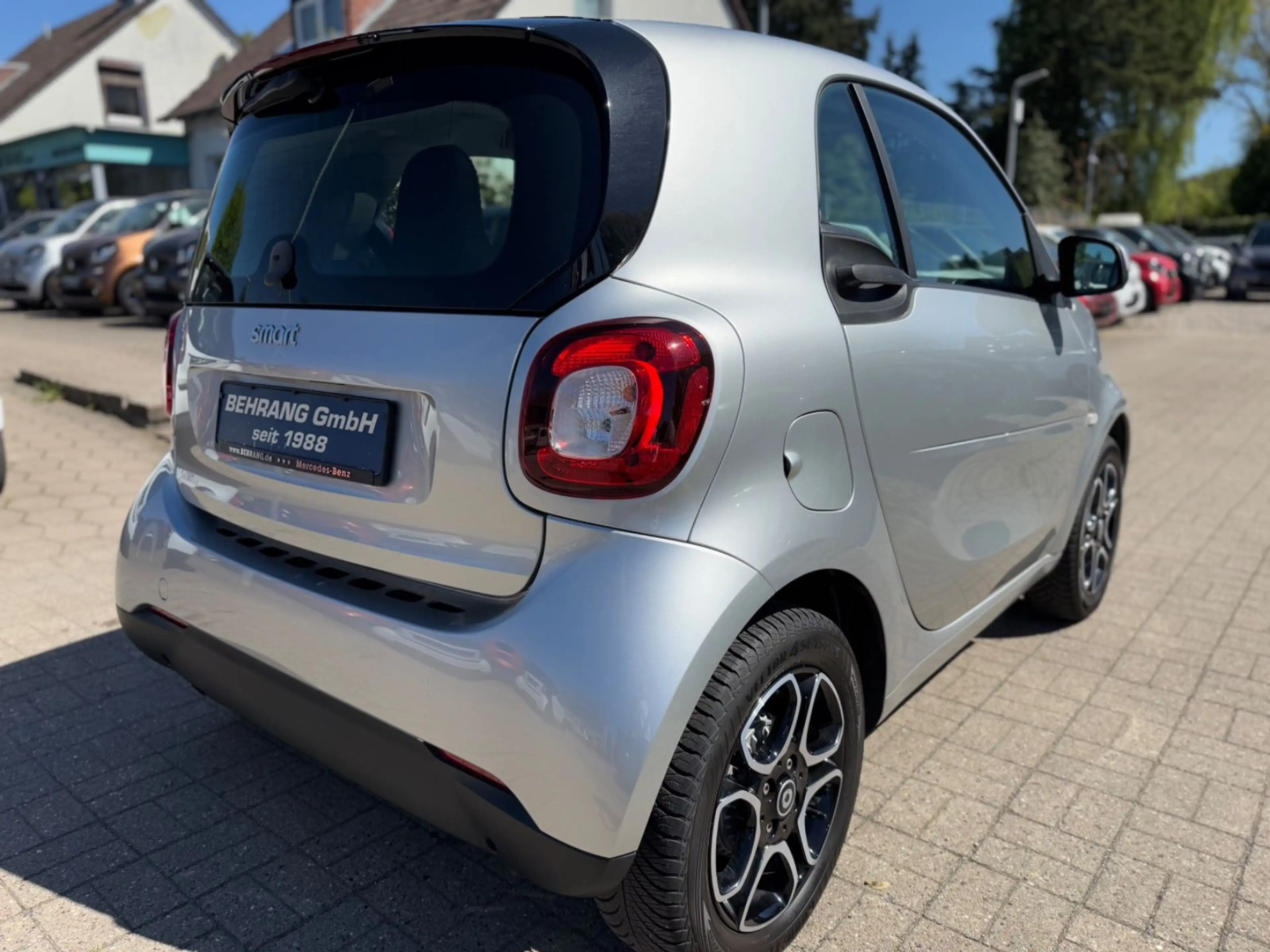 smart forTwo *PRIME*SITZHEIZUNG*LEDER*PANORAMA*1.HAND* — photo 5