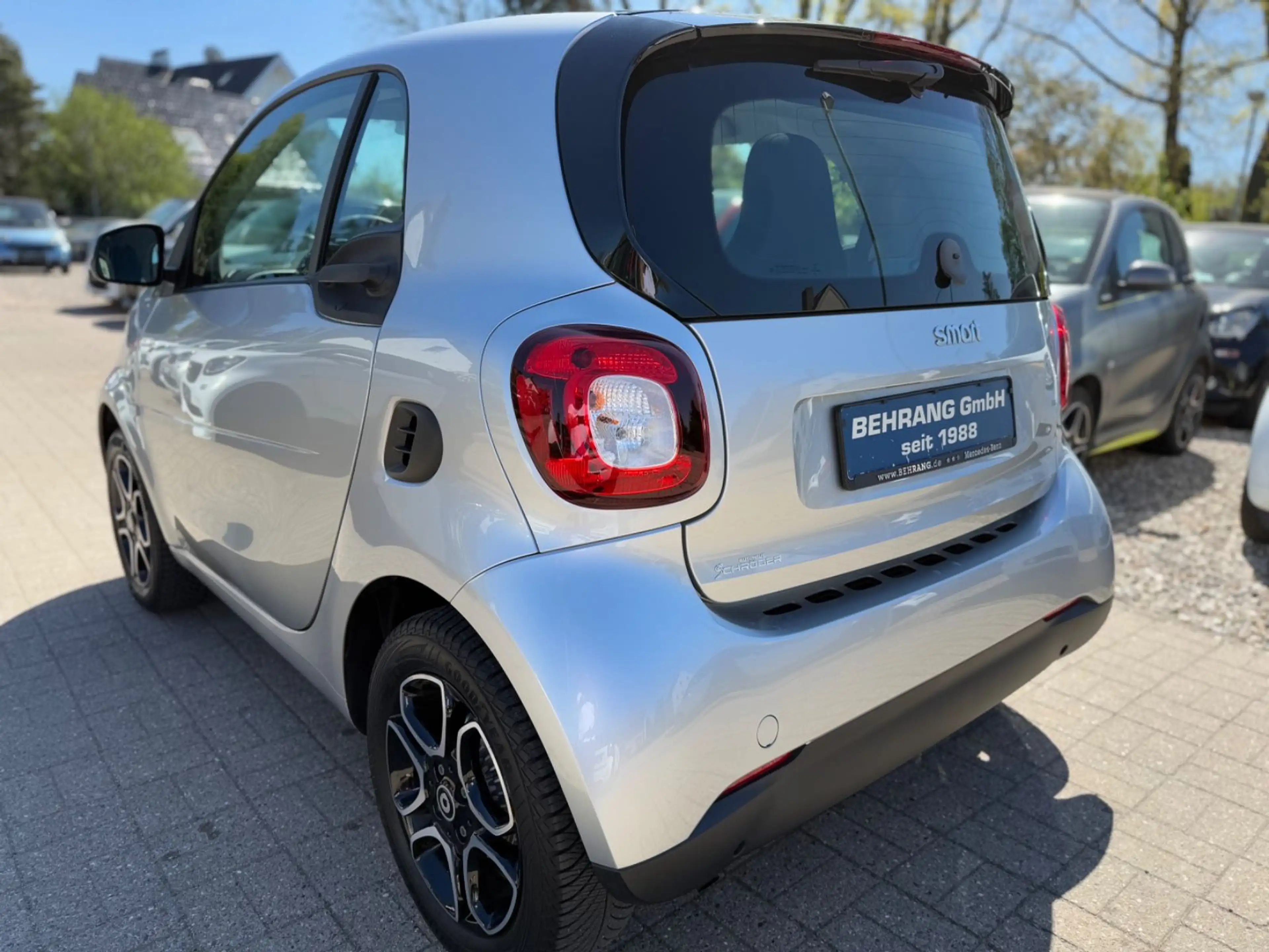 smart forTwo *PRIME*SITZHEIZUNG*LEDER*PANORAMA*1.HAND* — photo 8