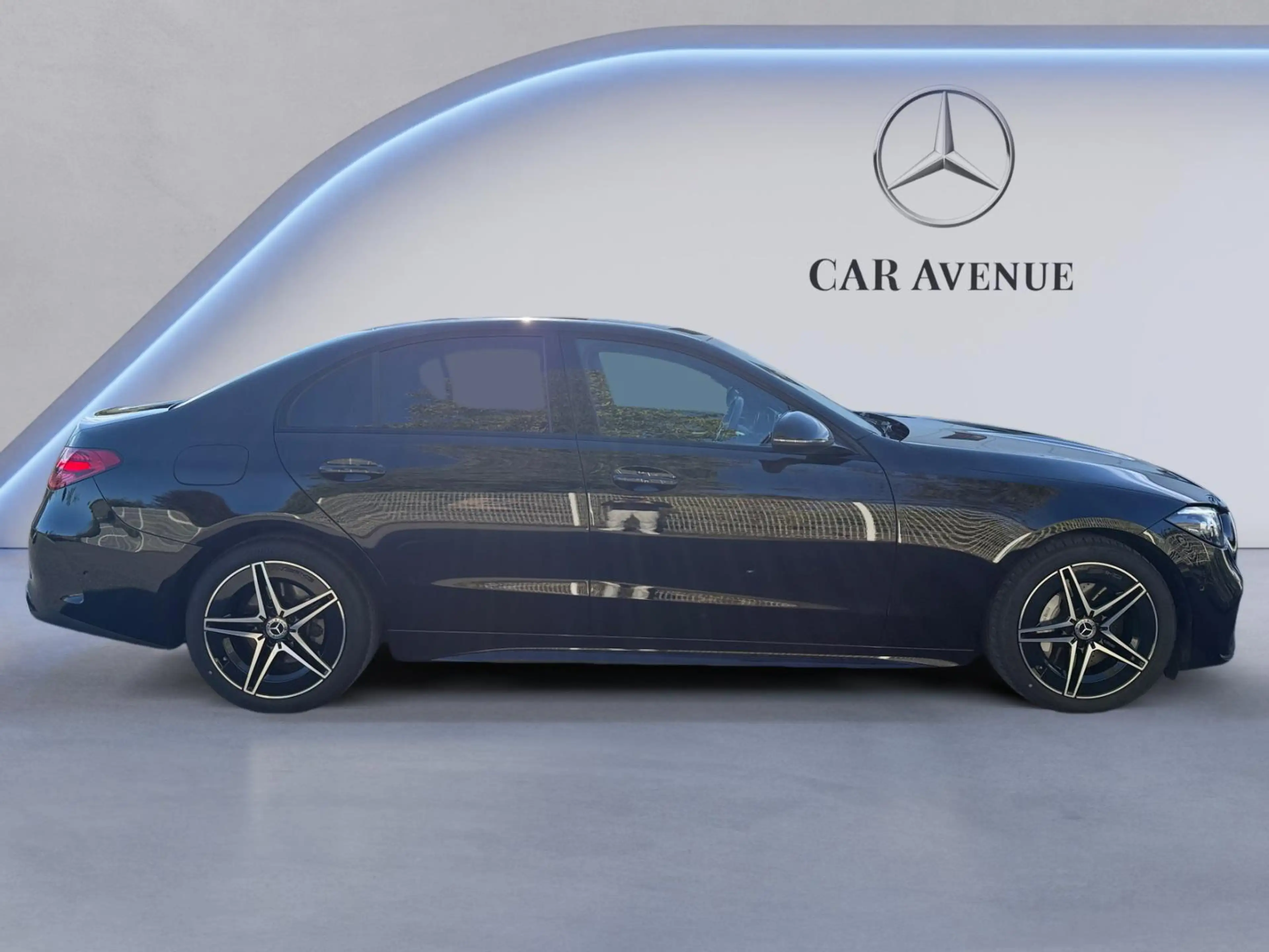 Mercedes-Benz C 180 AMG Line — photo 7