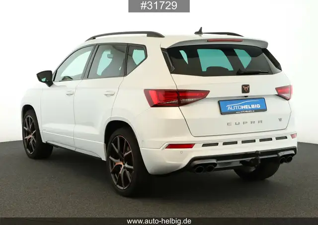 Cupra Ateca view 3