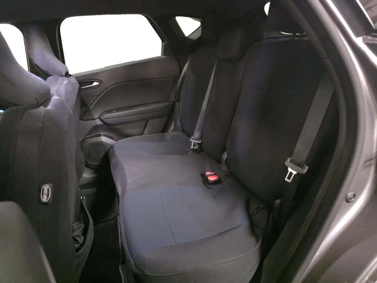 Renault Captur — photo 25