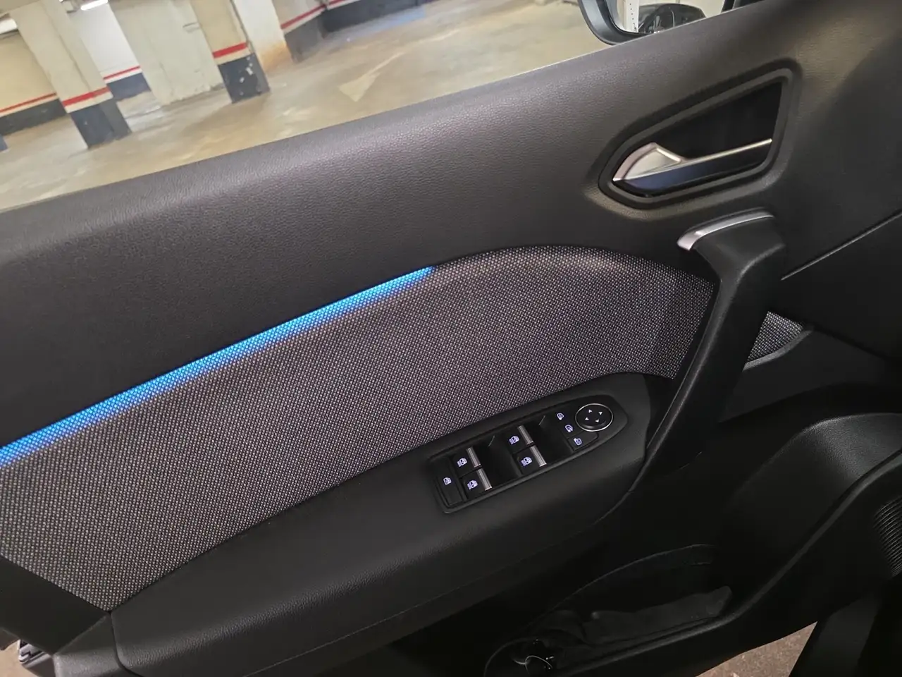 Renault Captur — photo 29