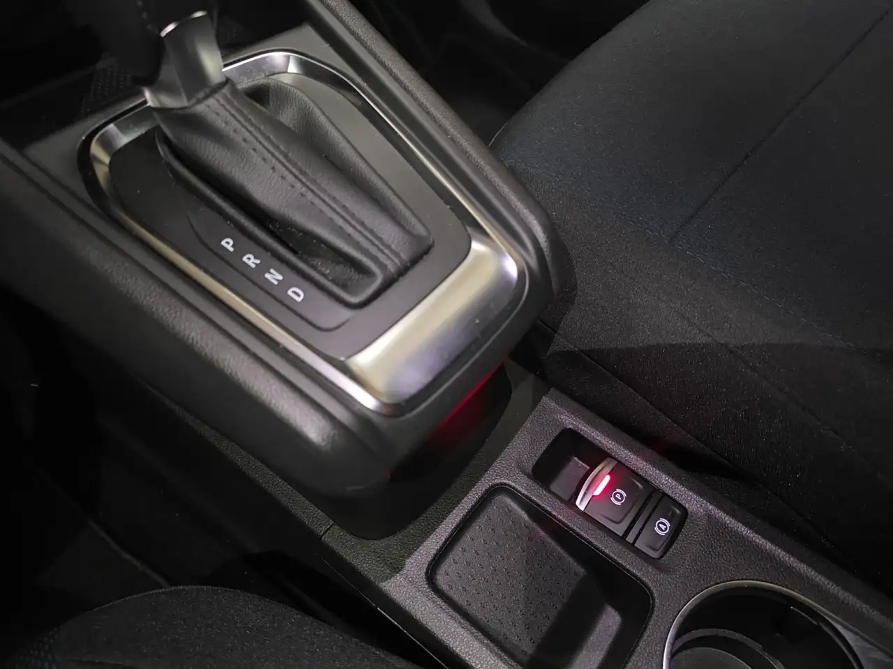 Renault Captur — photo 27