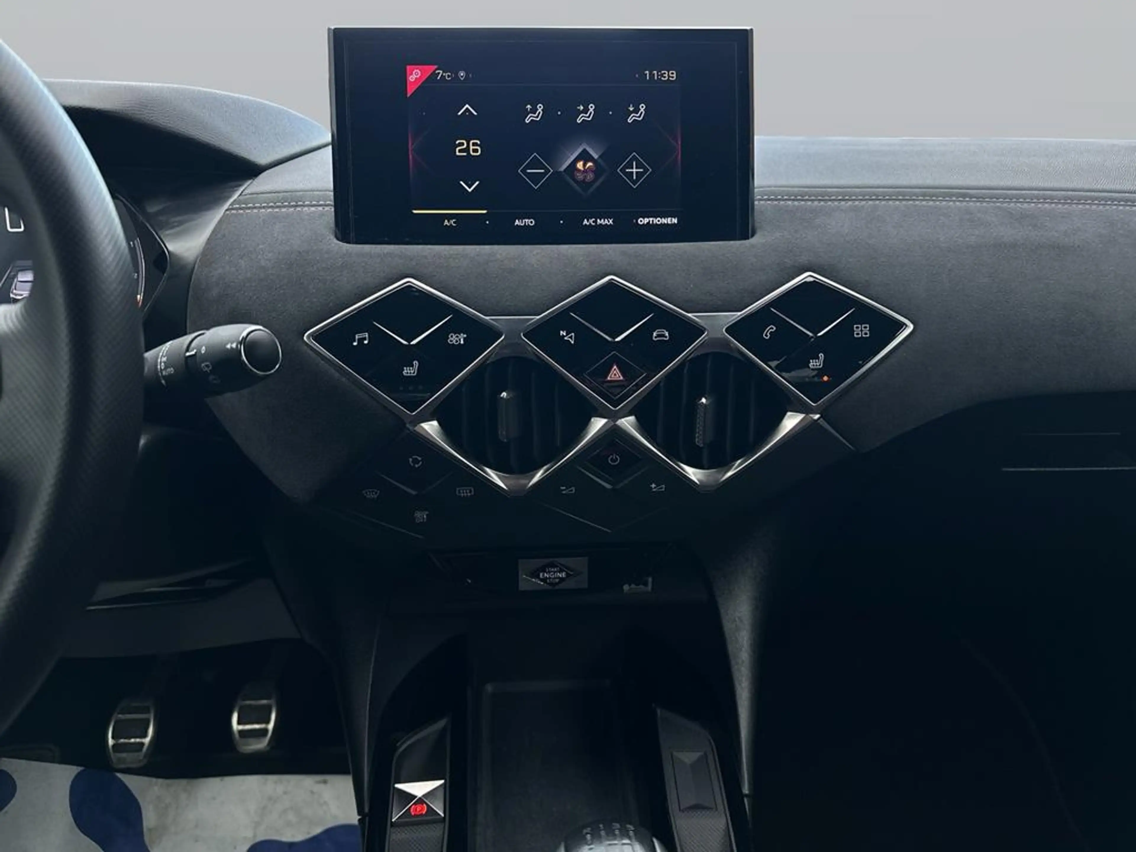 DS Automobiles DS 3 Crossback Performance Line — photo 14