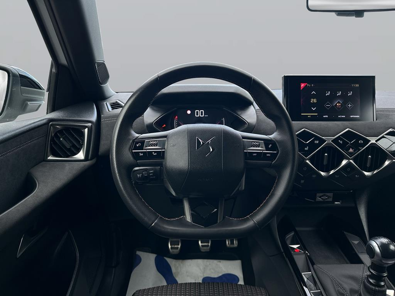 DS Automobiles DS 3 Crossback Performance Line — photo 14