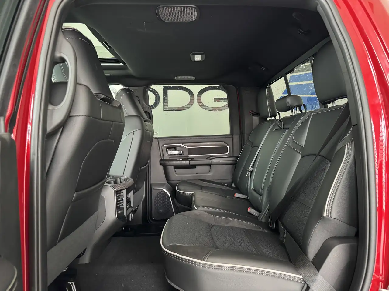 RAM 3500 снимка RAM 3500