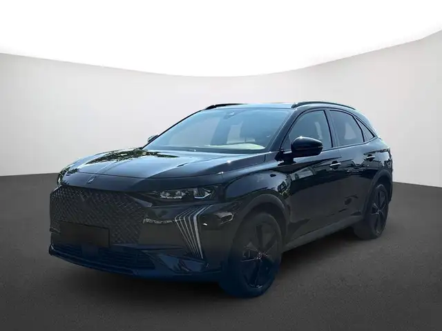 DS Automobiles DS 7 view 2