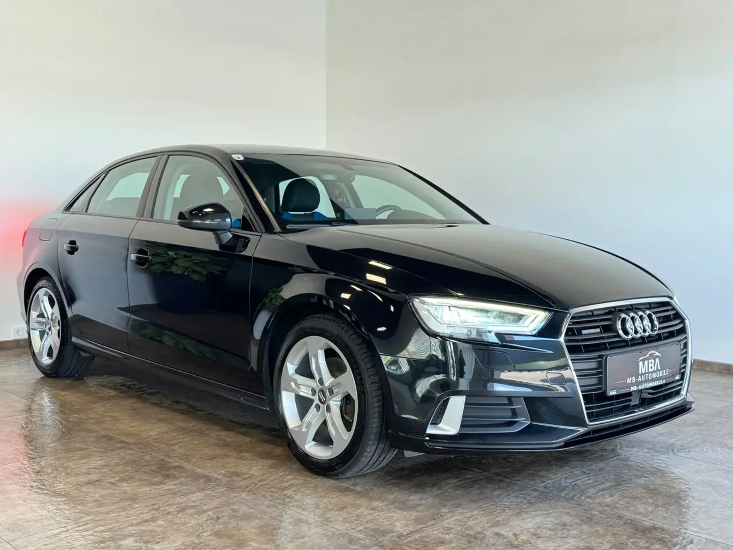 Audi A3 2,0 TDI Quattro sport Limo | Allrad | Digi-Tacho Schwarz - 2