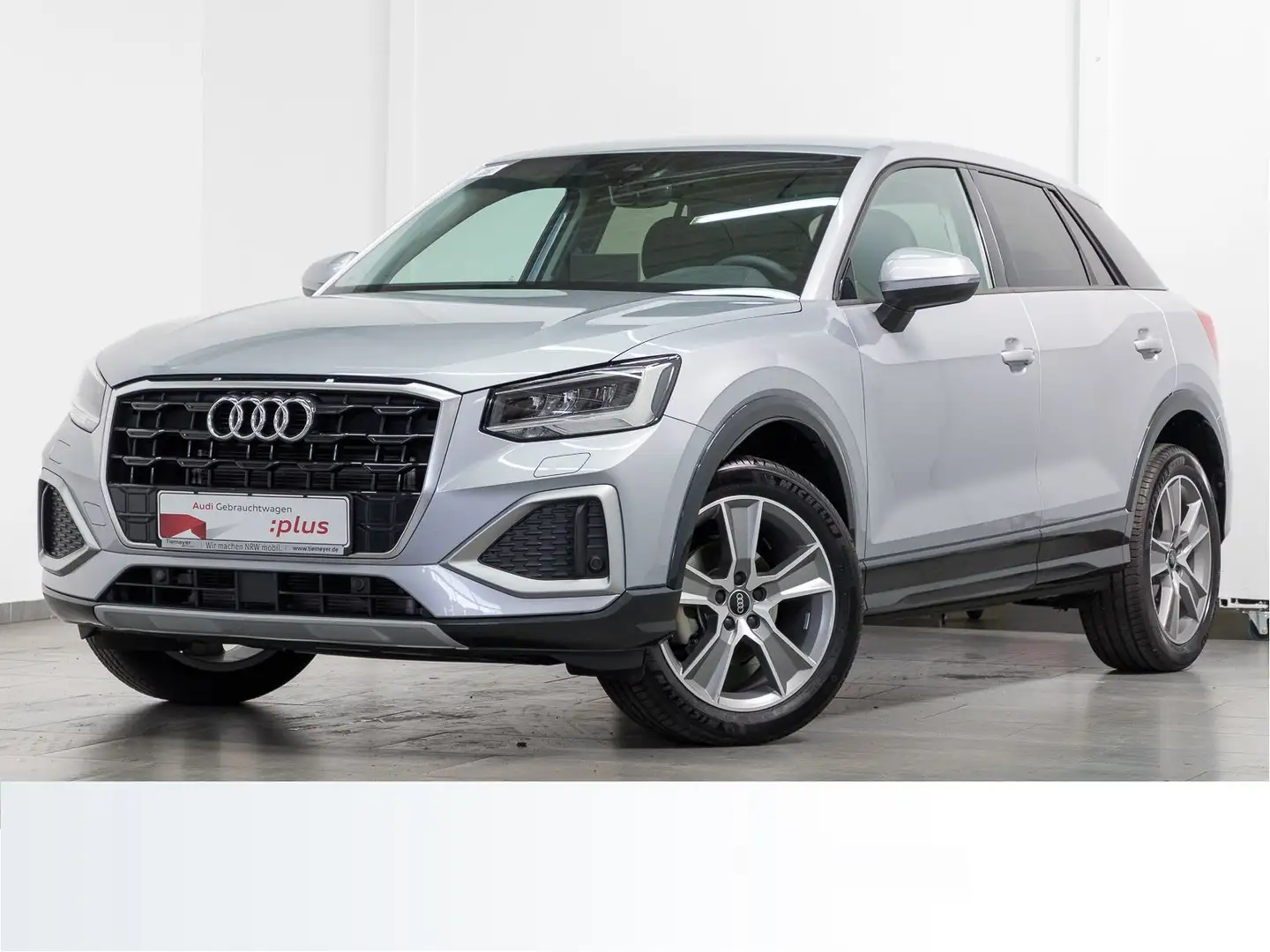 Audi Q2 30 TFSI ADVANCED STHZG LM18 NAVI AHK Silber - 2
