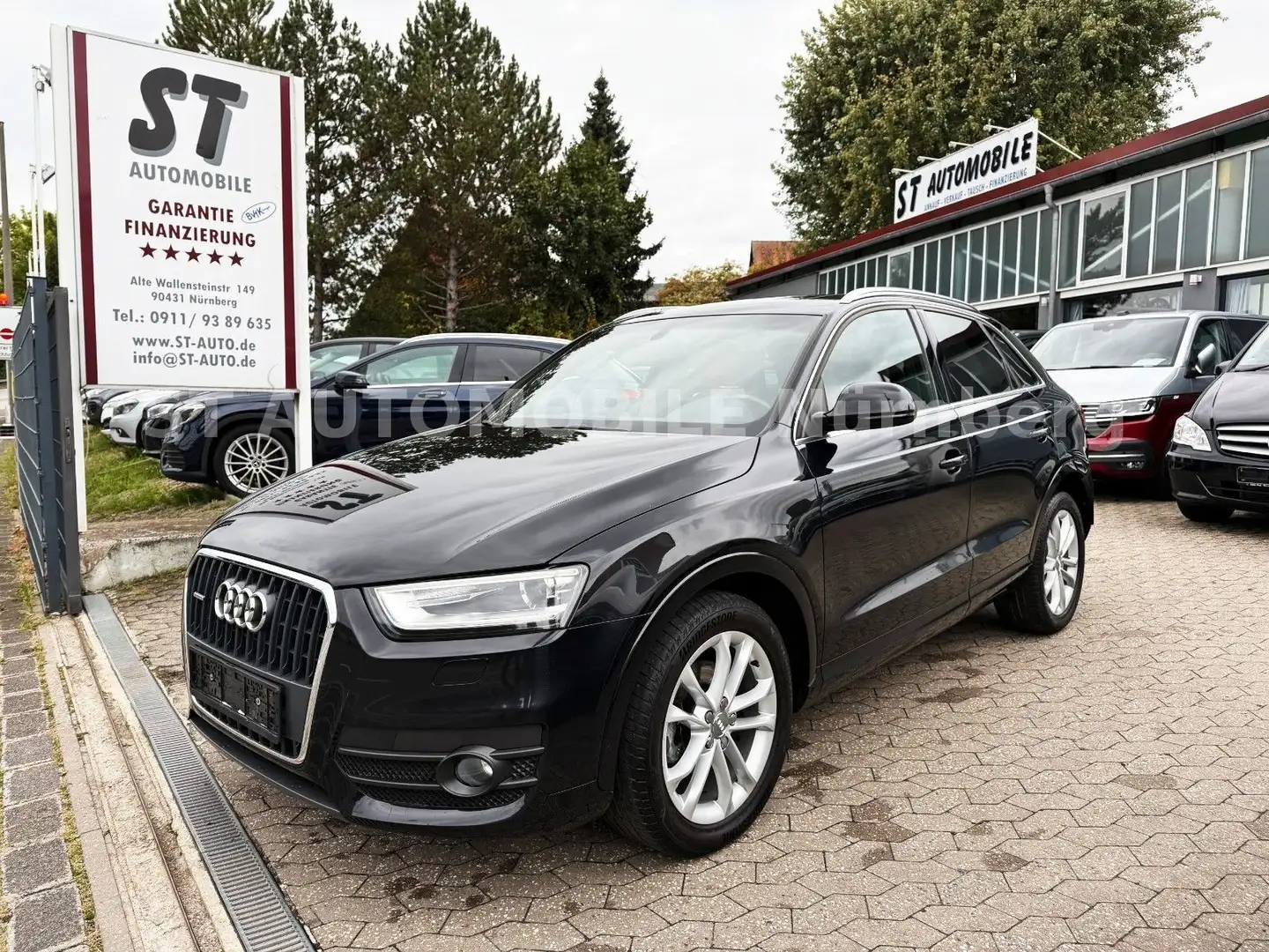 Audi Q3 2.0 TDI DSG quattro*PANORAMA*AHK*LEDER* Zwart - 1