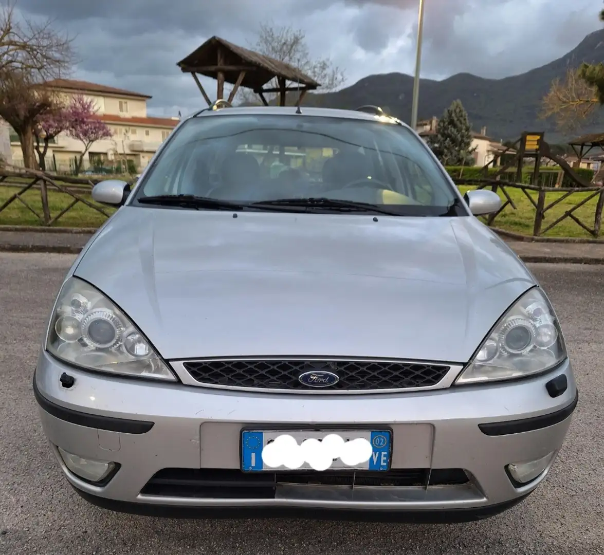 Ford Focus SW 1.6i 16v Ghia - 1