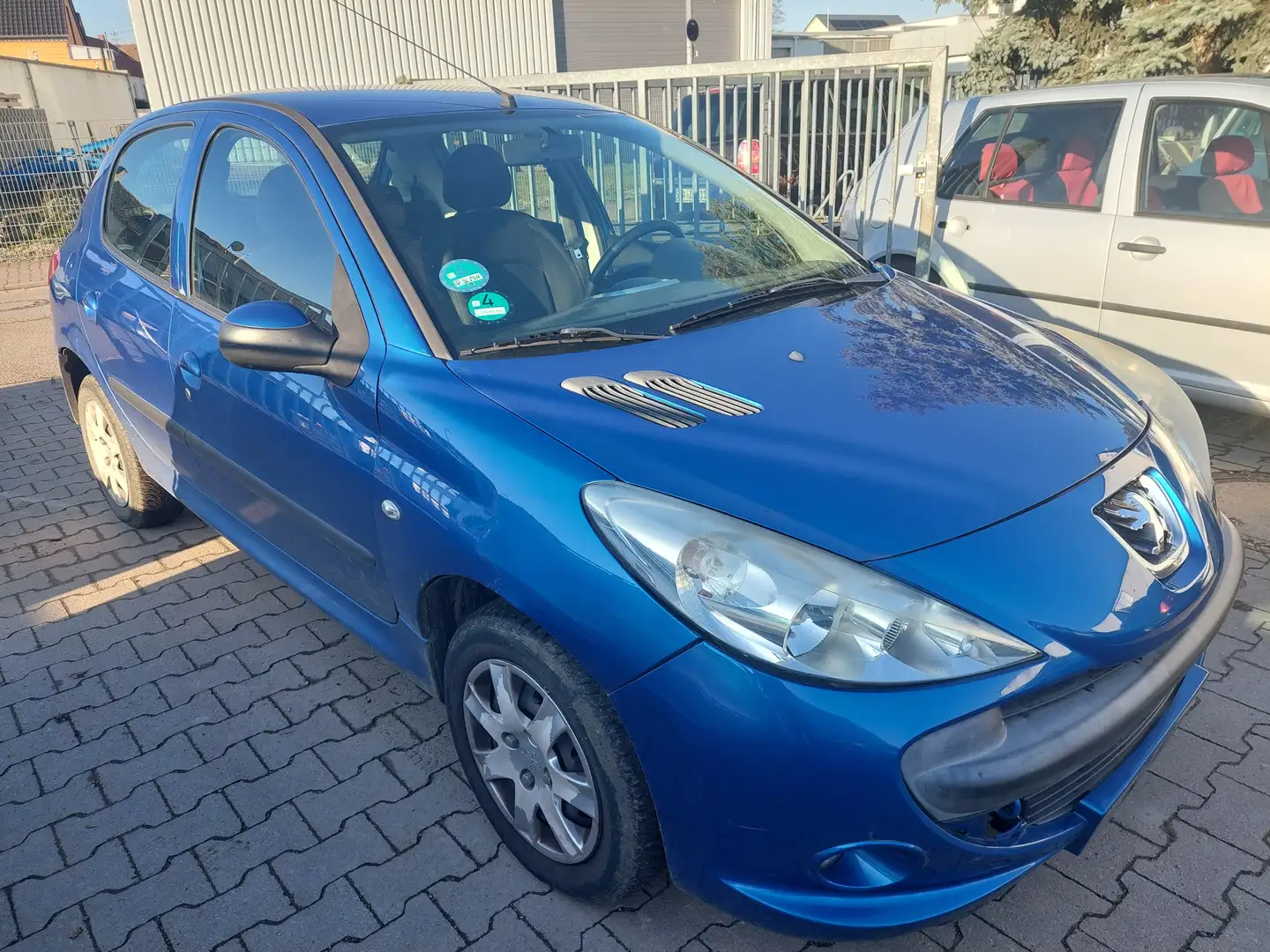 Peugeot 206 + 1.2 HU & AU02-2027 Blau - 2