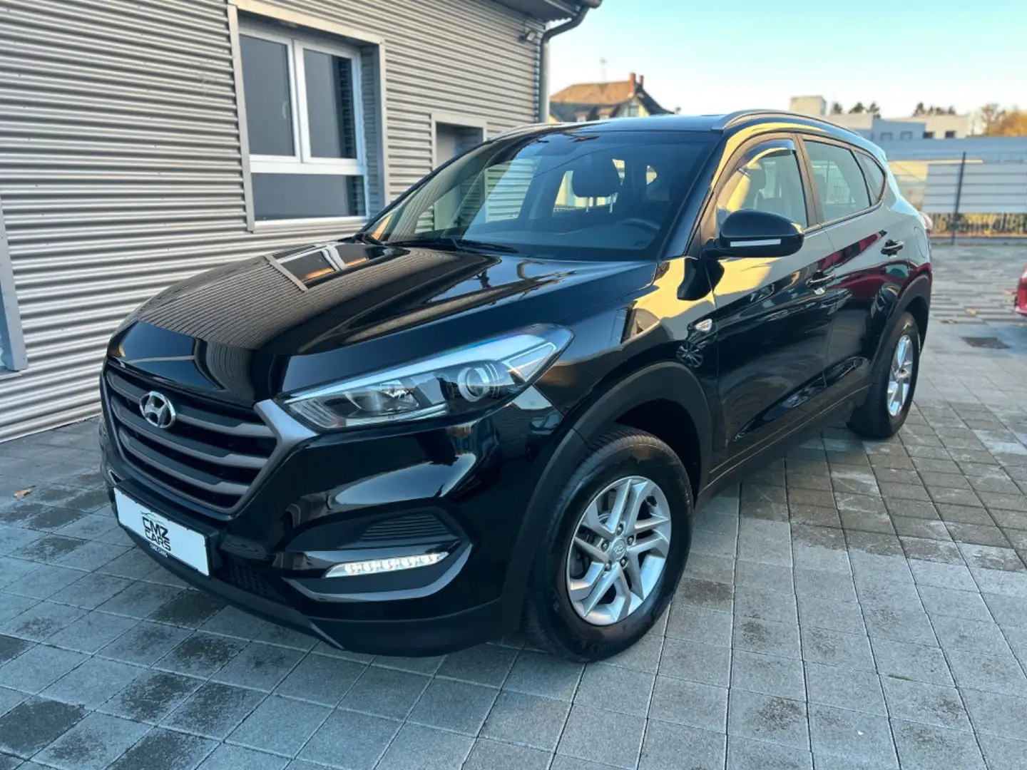 Hyundai TUCSON blue Classic 2WD Schwarz - 2