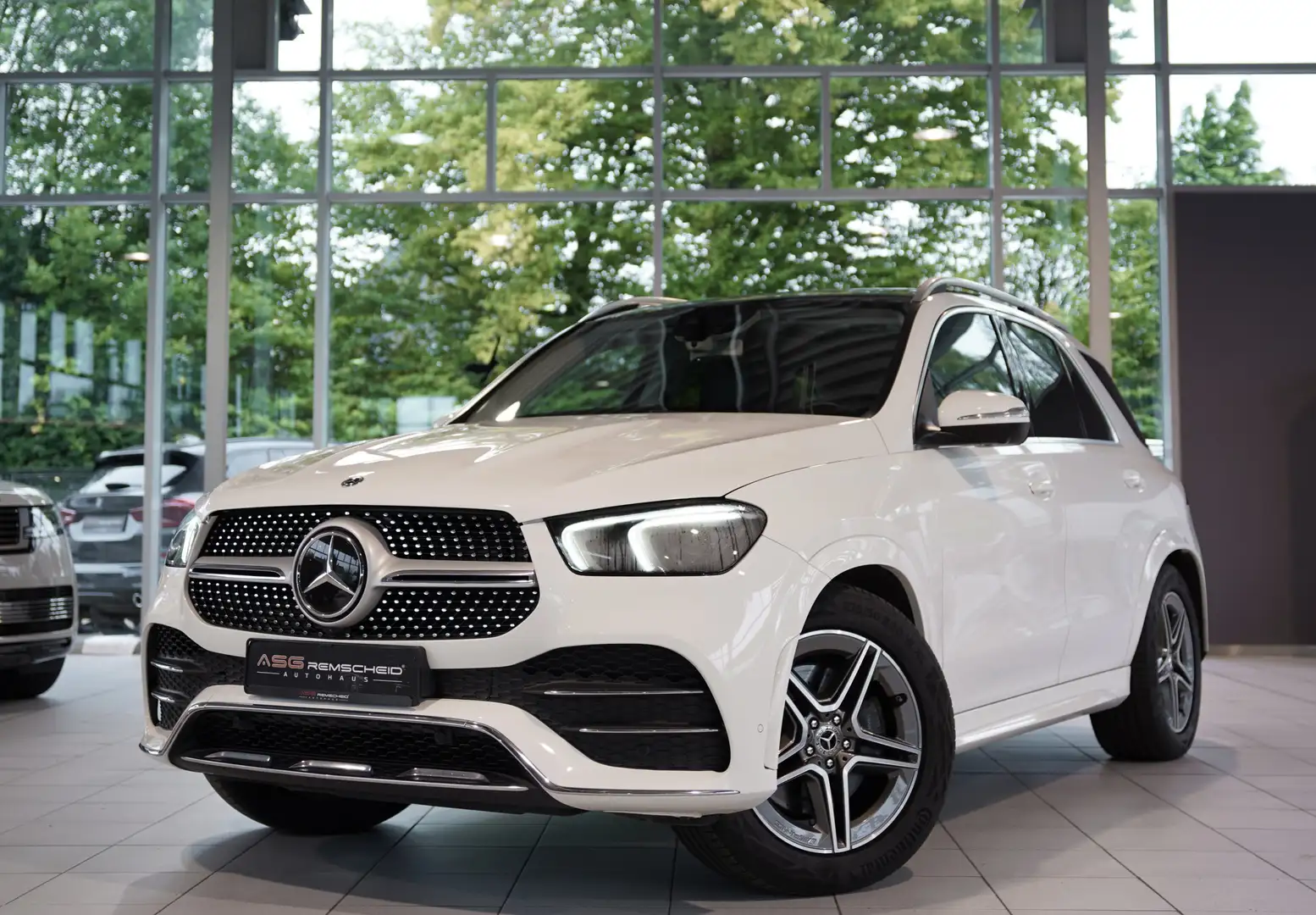 Mercedes-Benz GLE 350 d 4M AMG Line *Pano *AHK *2.H *MwSt. * Weiß - 1