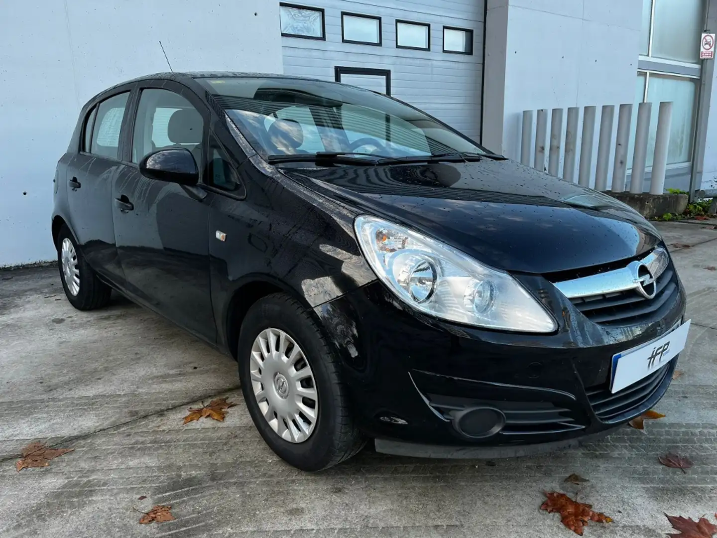 Opel Corsa 1.2 Essentia Noir - 1