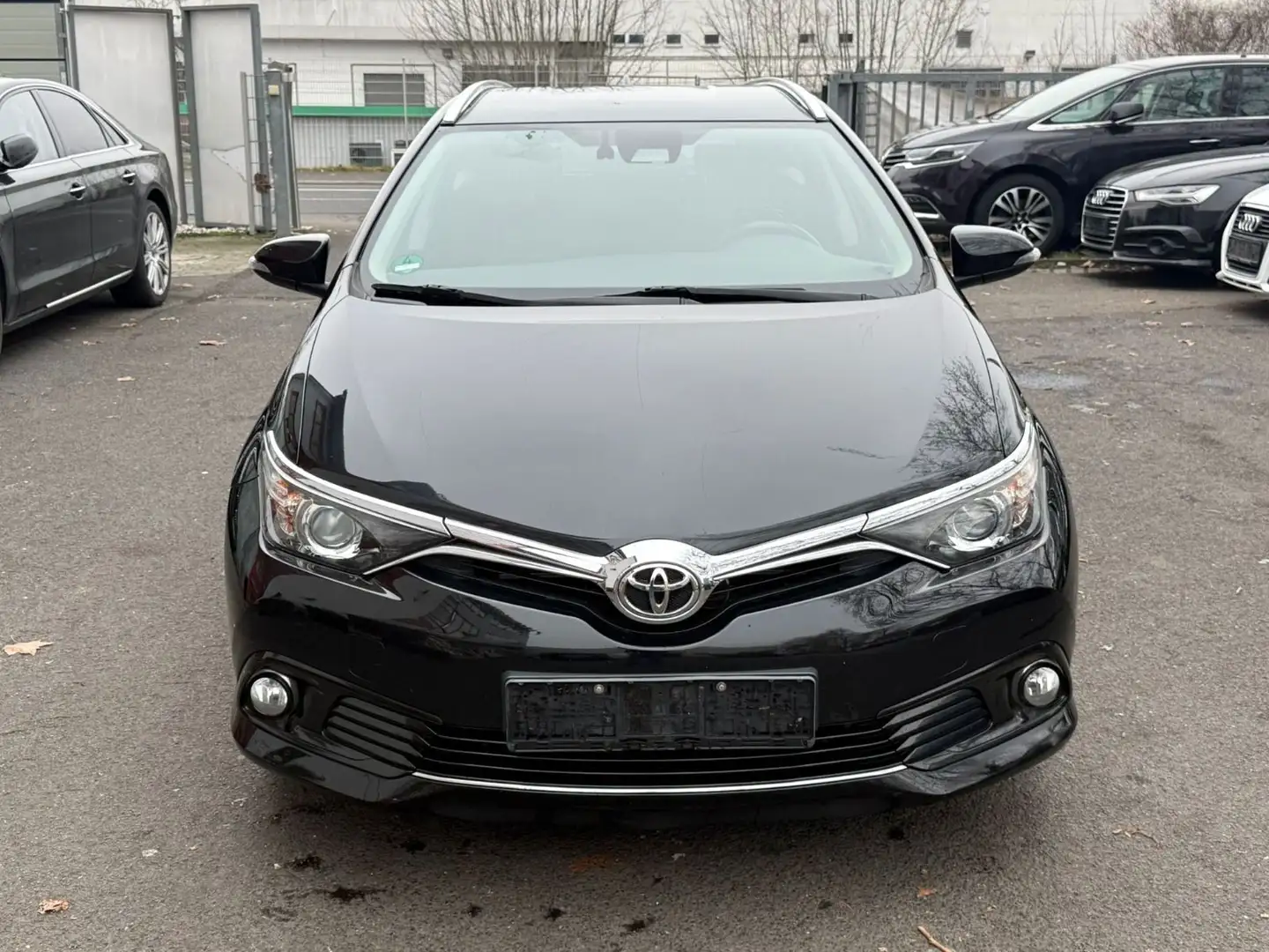 Toyota Auris Touring Sports Edition-S+~FACELIFT Schwarz - 2
