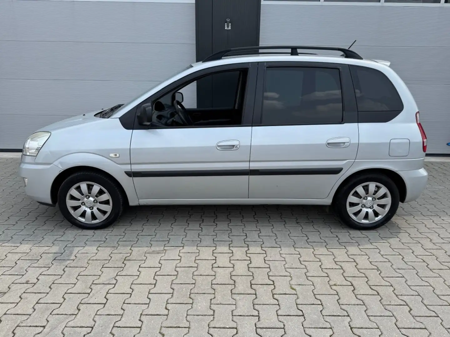 Hyundai Matrix 1.6I DYNAMIC / 123489 KM / NAP / AIRCO Grijs - 2