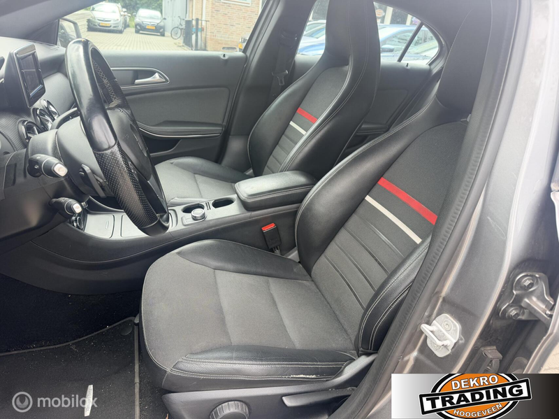 Mercedes-Benz A 180 Ambition clima Apple CarPlay camera — photo 13
