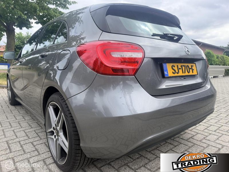 Mercedes-Benz A 180 Ambition clima Apple CarPlay camera — photo 10