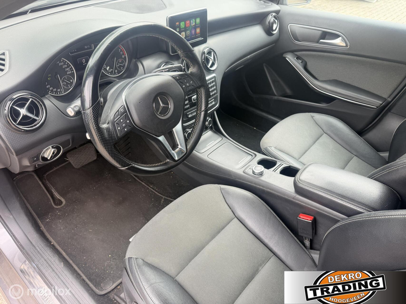 Mercedes-Benz A 180 Ambition clima Apple CarPlay camera — photo 12