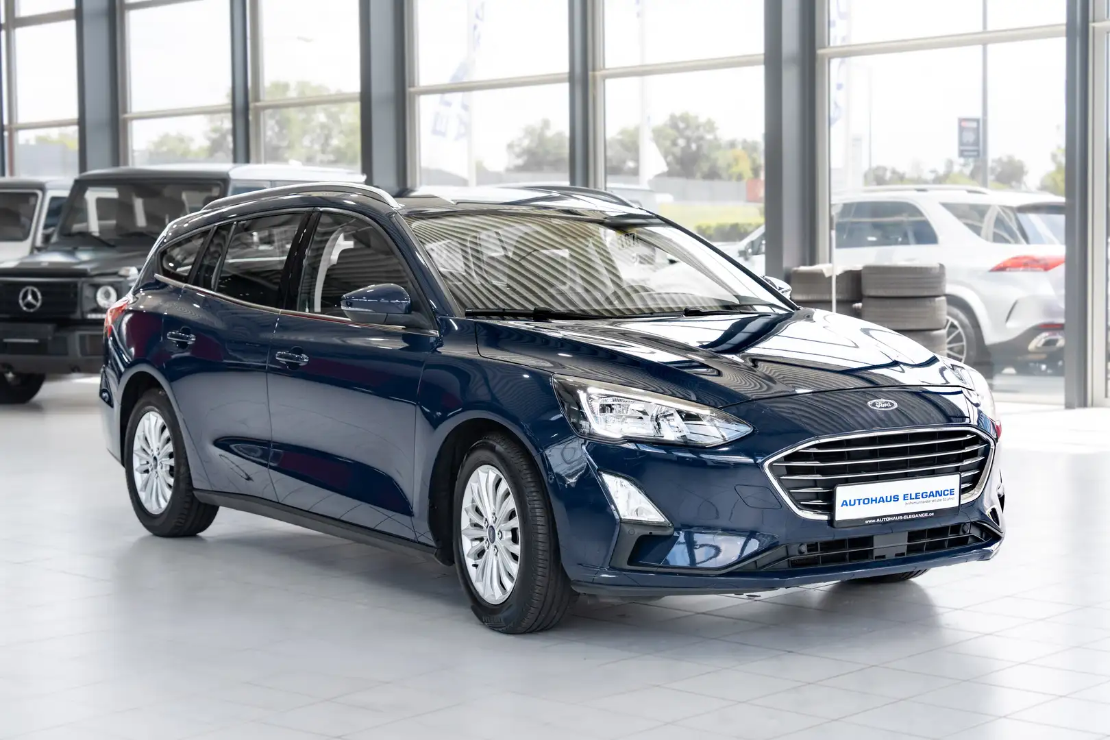 Ford Focus Focus Turnier Titanium*LED*NAVI*KAMERA*1.HAND* Blau - 2