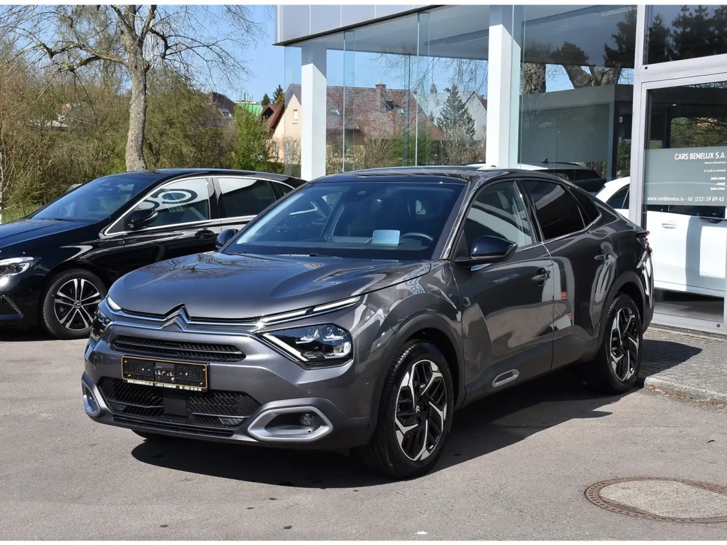 Citroen C4 X 1.2 PureTech Shine EAT8 TOIT PANO CUIR ACC SIDE Gris - 2