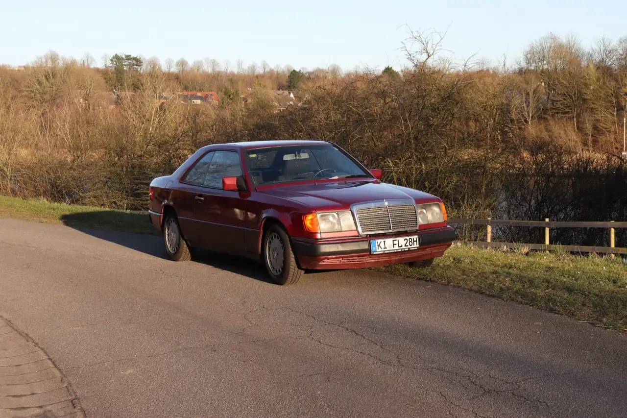 Mercedes-Benz CE 300