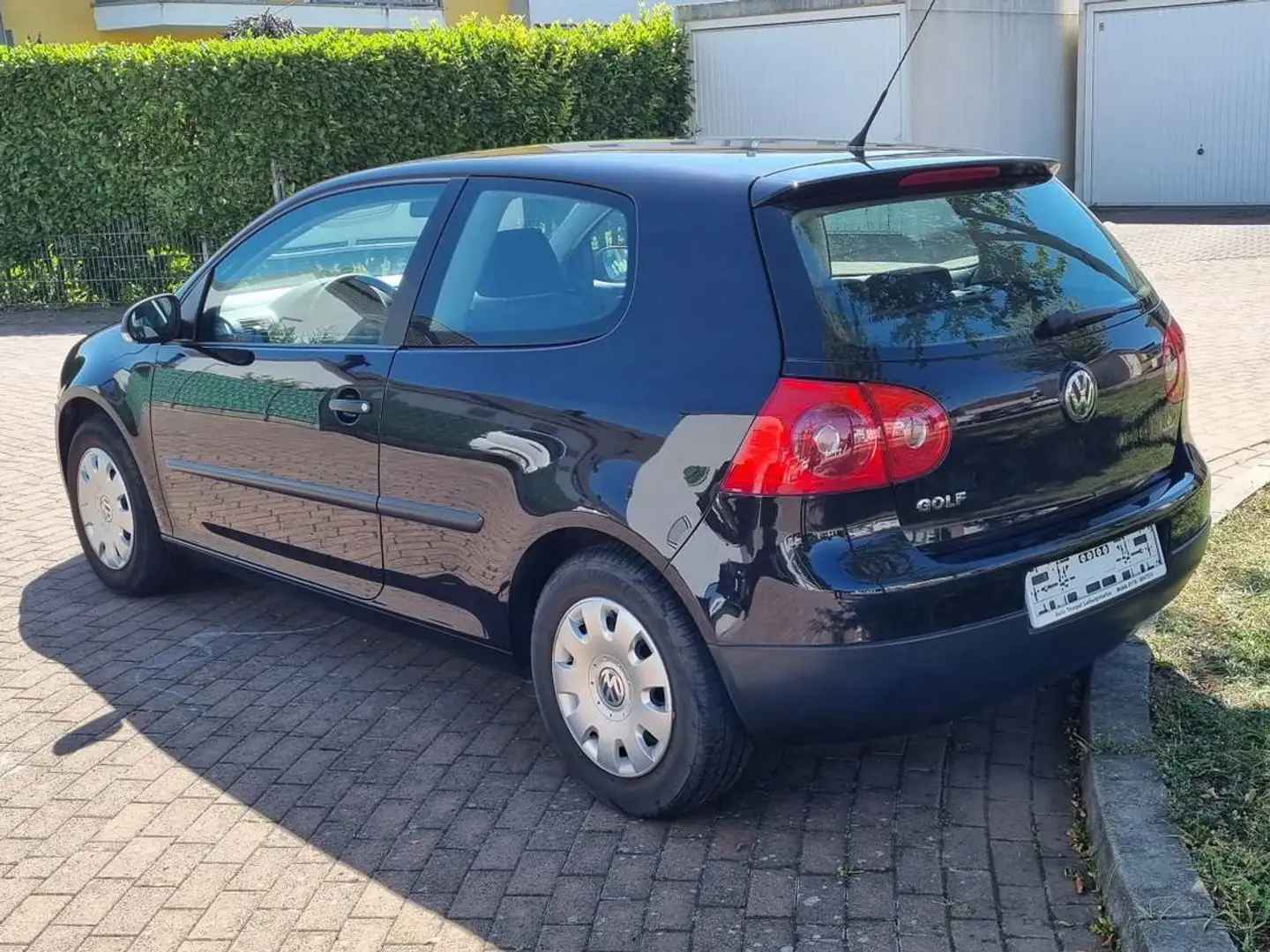 Volkswagen Golf 1.4 aus 2.Hand mit nur 11.991 KM Rostfrei Schwarz - 2