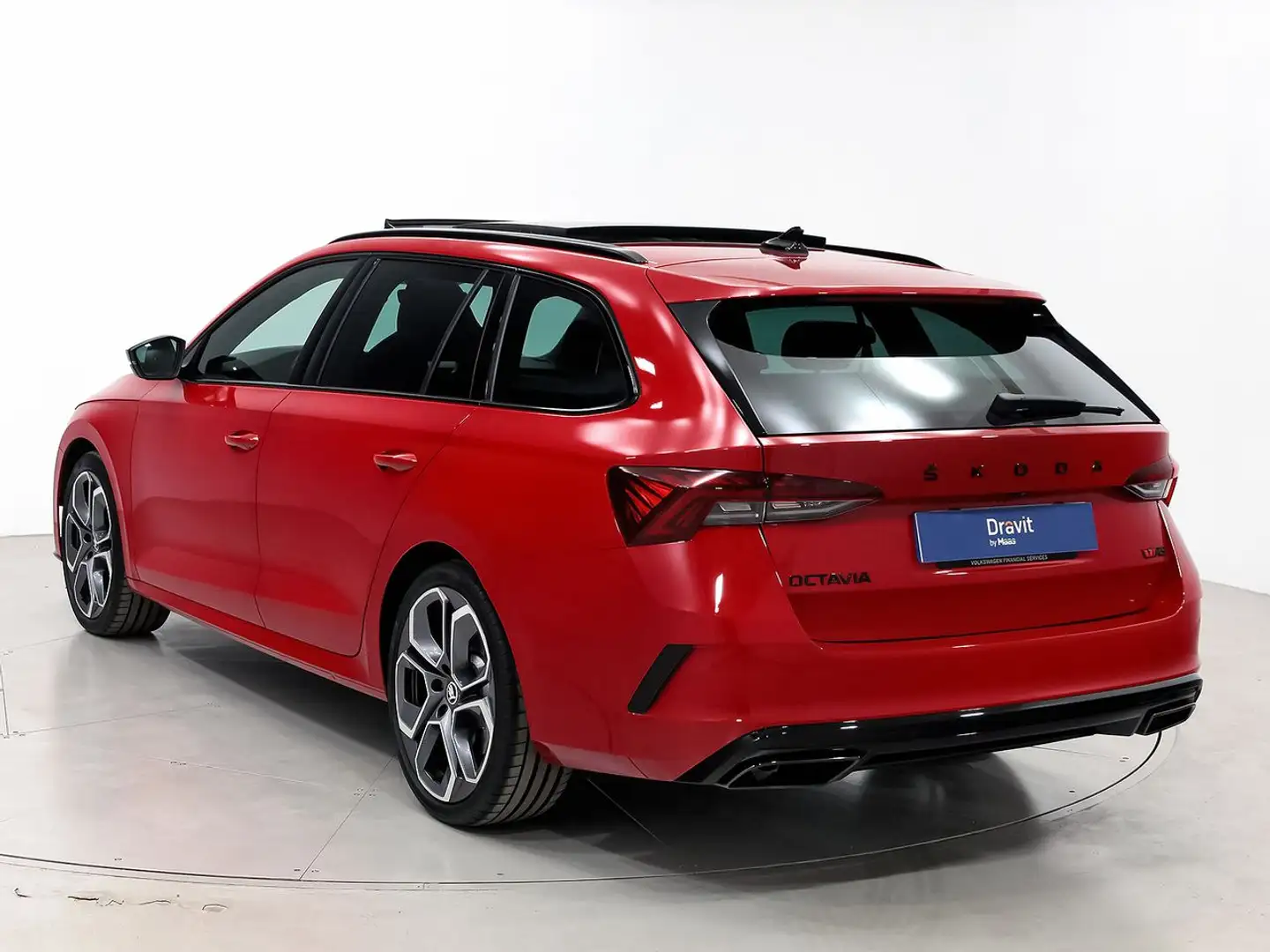 Skoda Octavia Combi 2.0 TSI DSG RS 180kW Rojo - 2