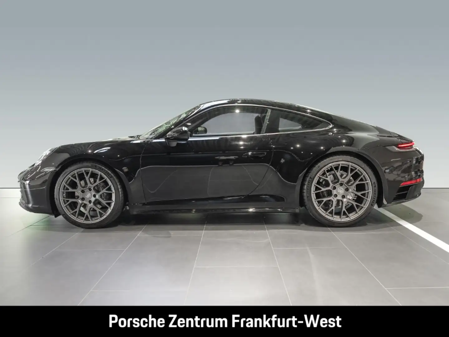 Porsche 992 (911) Carrera Schwarz - 2