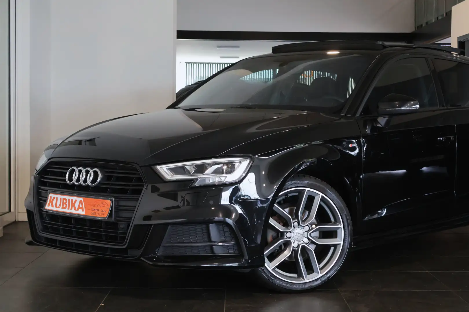 Audi A3 A3 1.5TFSi Sportback S-Line Pano CruiseC Garantie* Zwart - 2