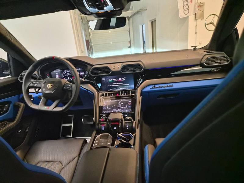 Lamborghini Urus 4.0 V8 S HUD/Panorama/23" — photo 13